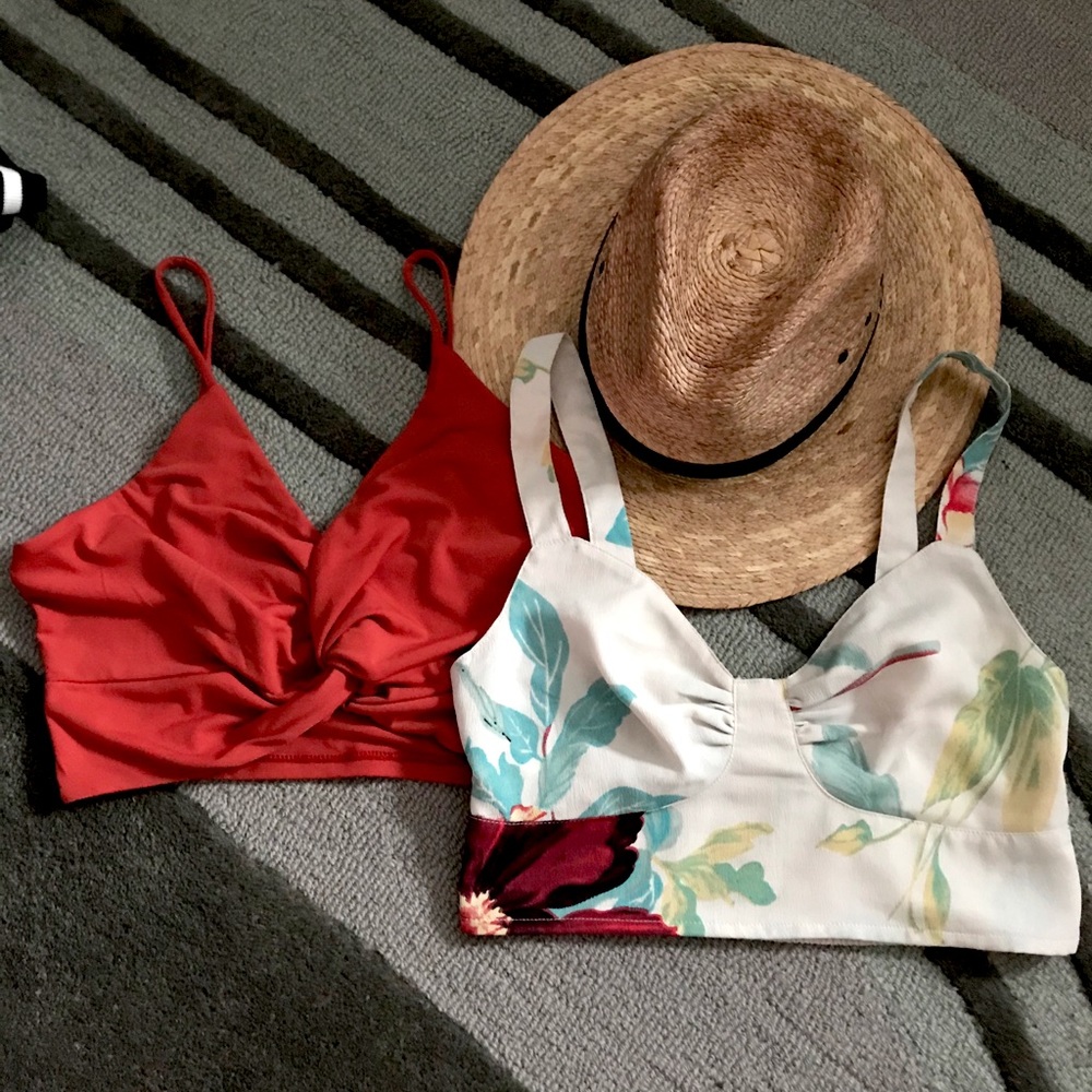 Lot of 2 : Crop Tops 🌺🍊